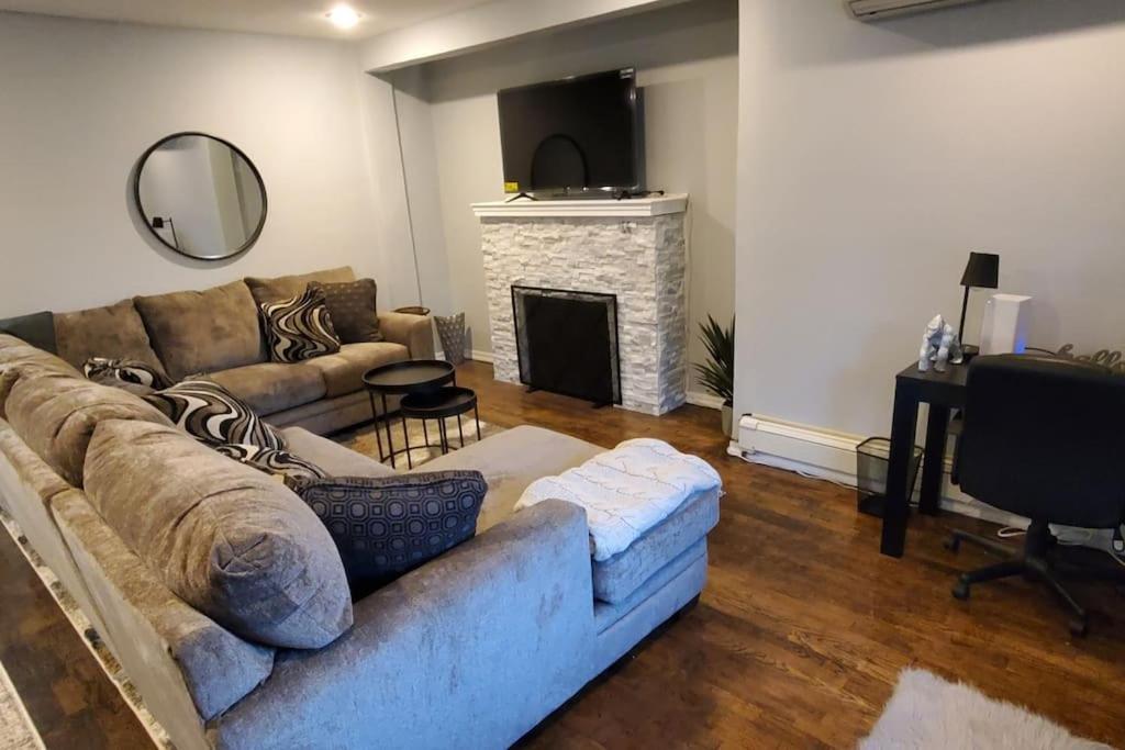 Quiet 3 Bedroom Apartment In Private Home New York Exterior photo